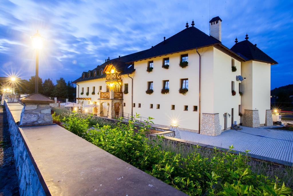 Hunting Chateau Krupina Exterior foto